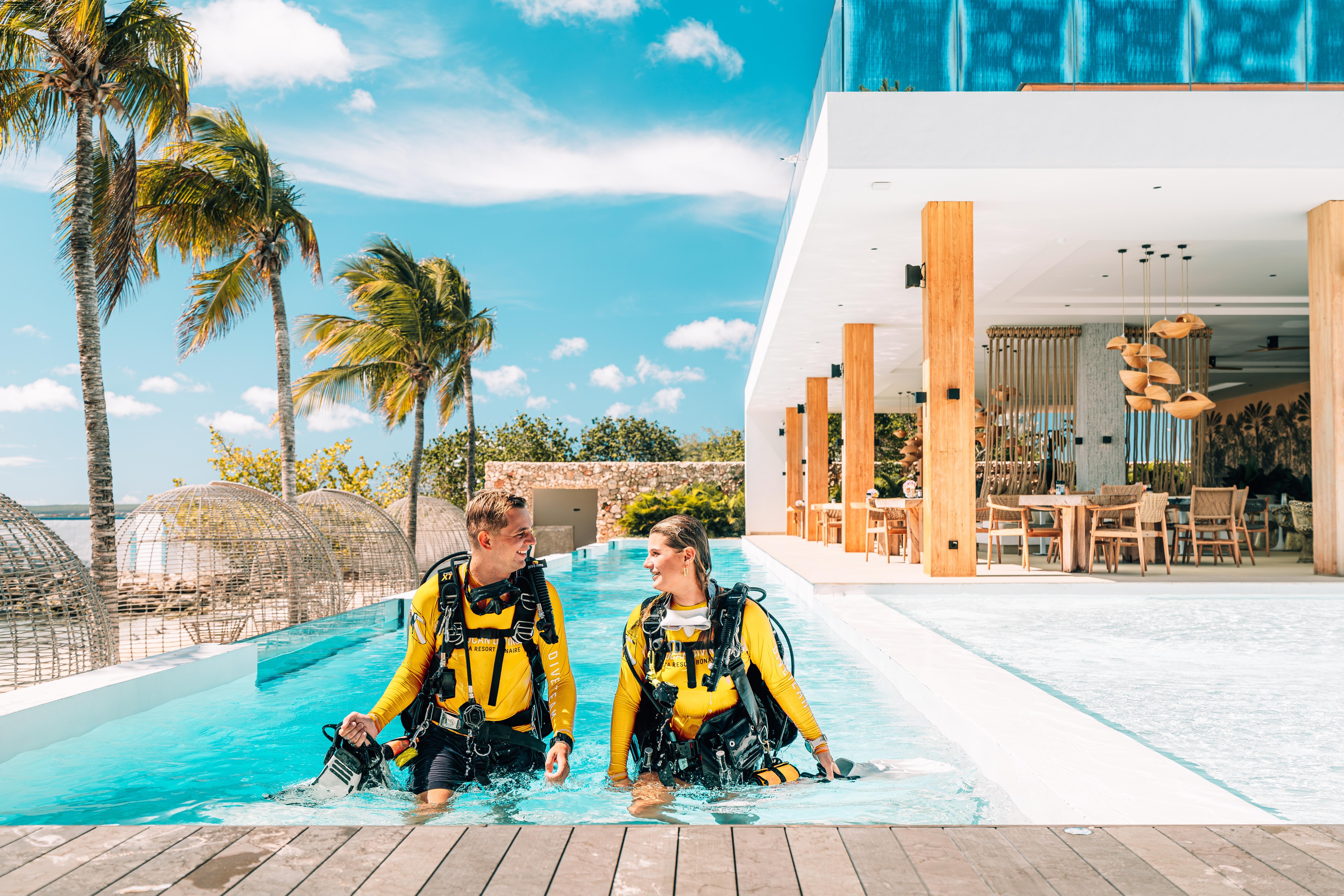Van Der Valk Plaza Beach & Dive Resort Bonaire Kralendijk Exterior foto