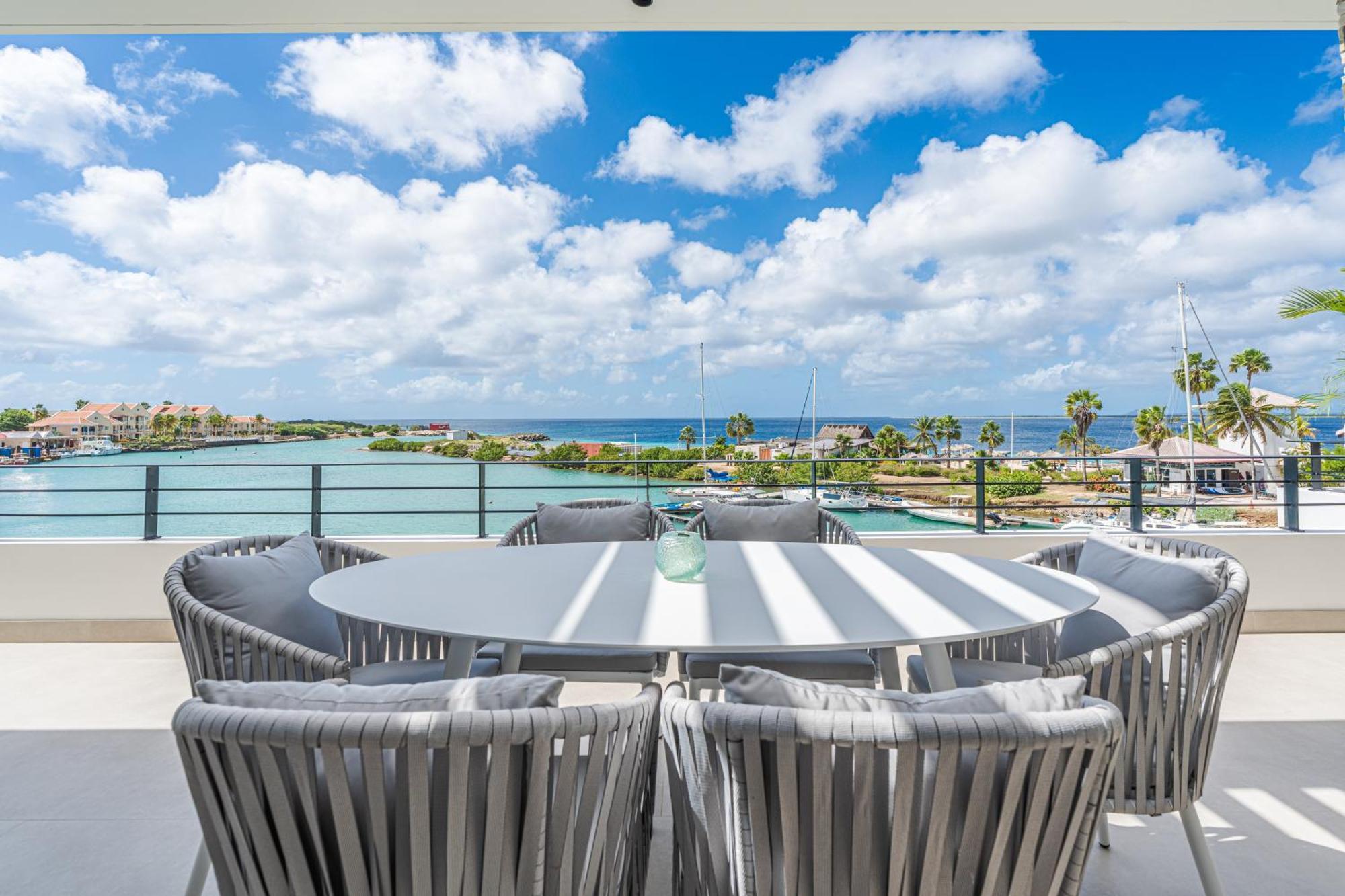 Van Der Valk Plaza Beach & Dive Resort Bonaire Kralendijk  Exterior foto