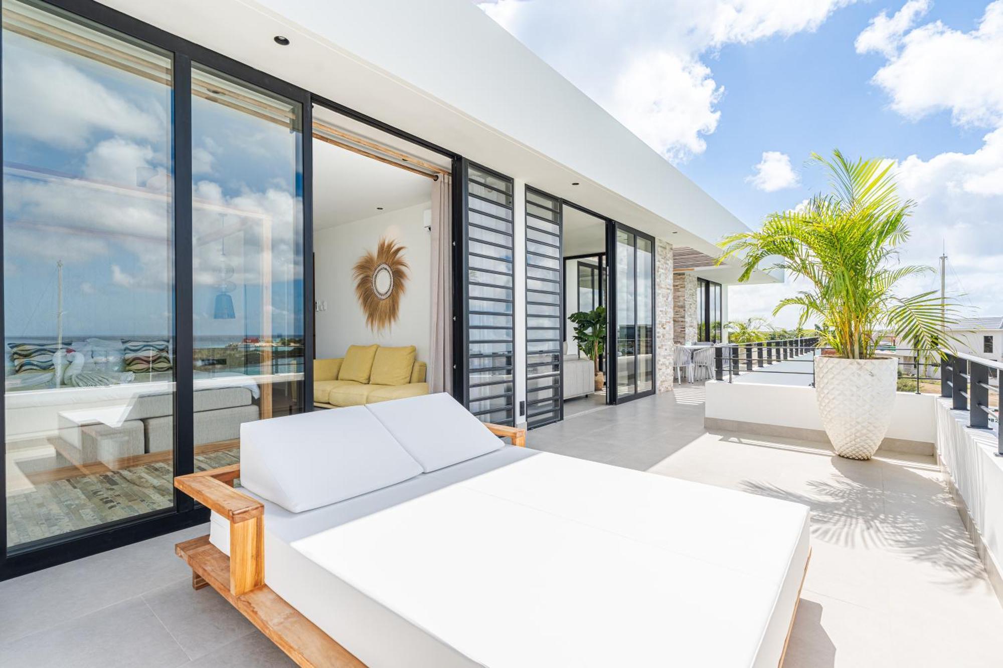 Van Der Valk Plaza Beach & Dive Resort Bonaire Kralendijk  Exterior foto